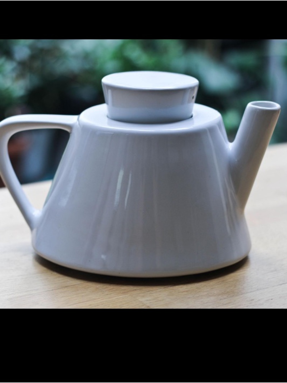 IKEA Varma 90’s White Ceramic Teapot with Lid -  Mint Condition! 1.5L - Picture 16 of 16